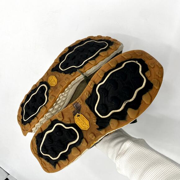 New Balance Men's 11 Fresh Foam x Hierro v7 GTX Trail Shoe in Golden hour - Picture 6 of 8